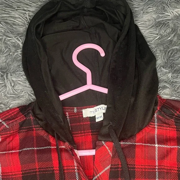 Red plaid cardigan - Picture 3 of 5